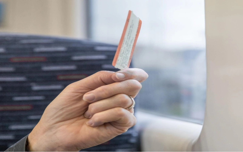 UK rail ticket types and railcards comparison  Advance Off-Peak Anytime fares explained  |  roamvisa.com