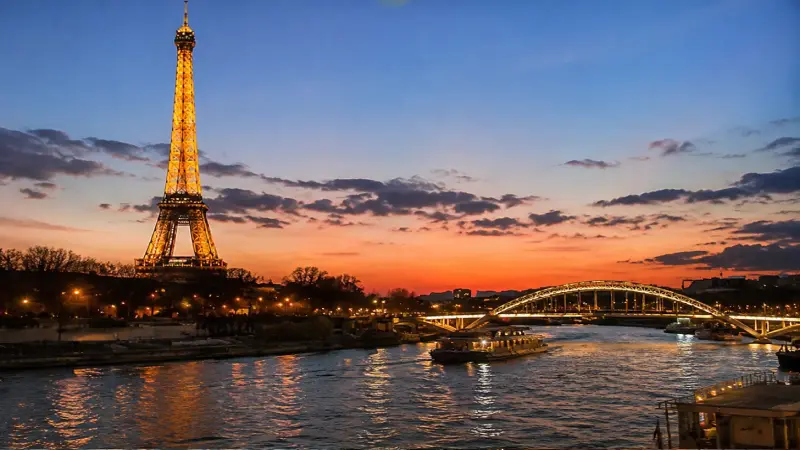 Eiffel Tower, Musée d'Orsay, and the Seine at Sunset