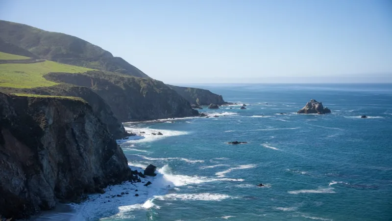Rugged cliffs and ocean views along the Big Sur coastline in California