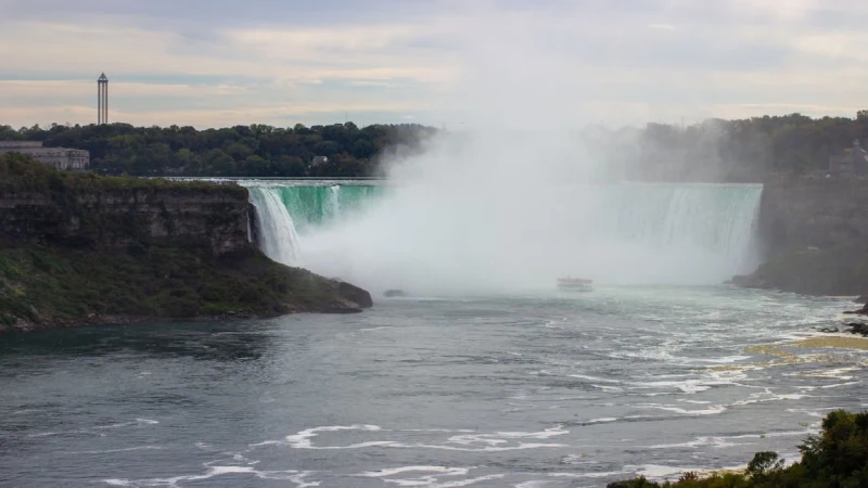 Mist rising from Niagara's Horseshoe Falls as viewed from the Canadian side