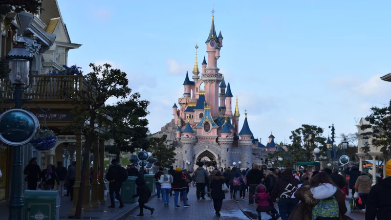 A quiet Disneyland Paris park pathway during the low season